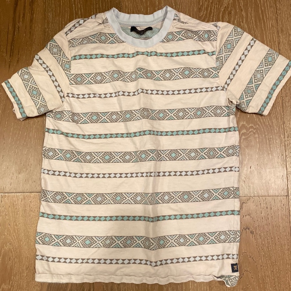 Roark T-Shirt Size medium